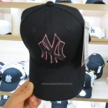 Gorra Nino New York Yankees 9Forty Negro Rosa